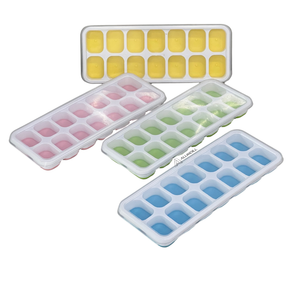 Forma Gelo Com Tampa Cubo Fundo Flexível Multiuso Cores Variadas